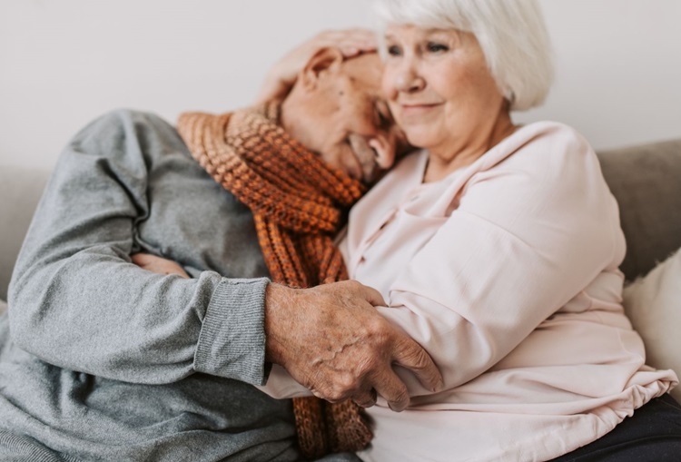 Monthly Online-Safety Checklist for Aging Parents